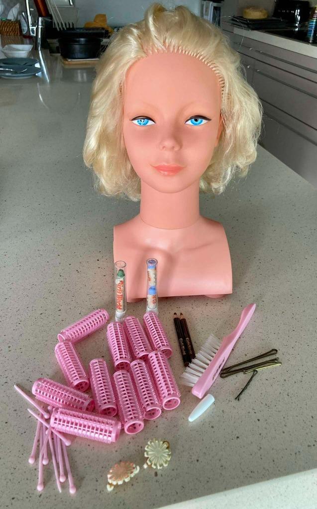 Retro schminkpop Girl’s World by Palitoy uit de jaren 70, Verzamelen, Poppen, Gebruikt, Pop, Ophalen of Verzenden
