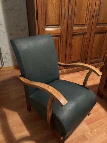 vintage zetel beschikbaar voor biedingen