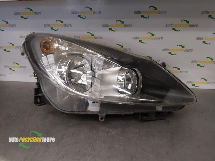 Koplamp rechts van een Opel Corsa, Auto-onderdelen, Verlichting, Opel, Gebruikt, 3 maanden garantie