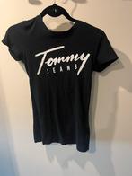 Tshirt tommy hilfiger maat XS, Kleding | Dames, T-shirts, Ophalen, Zo goed als nieuw, Maat 34 (XS) of kleiner