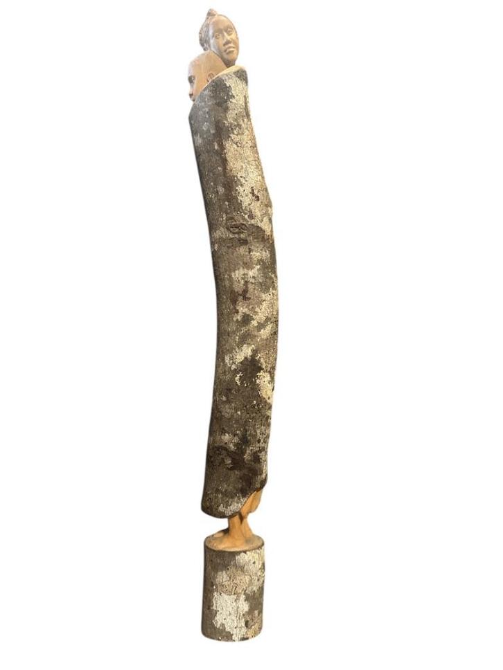 Houten sculptuur twee gestileerde hoofden   boomstam, Antiek en Kunst, Kunst | Niet-Westerse kunst, Verzenden