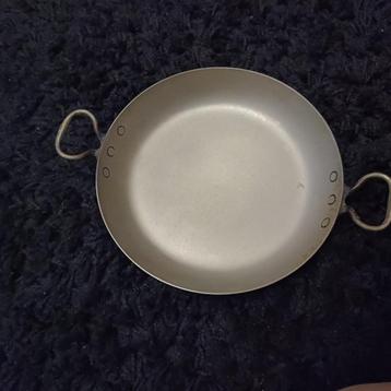 poelon en nickel massif beschikbaar voor biedingen