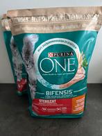 2 zakken Purina One 800gr, Ophalen, Kat