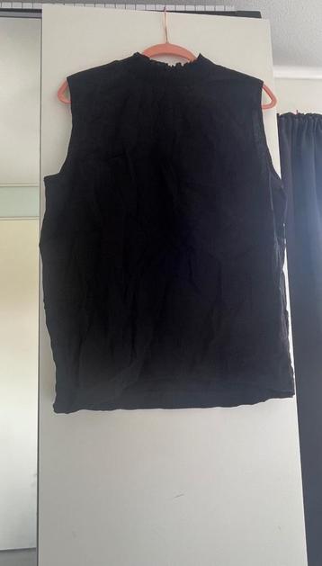 Leuke mauwloze Blouse beschikbaar voor biedingen