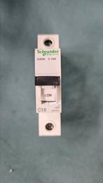Schneider Electric Circuit Breaker

 iK60N C16A, Ophalen of Verzenden, Nieuw