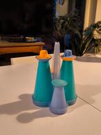 Tupperware set, Enlèvement