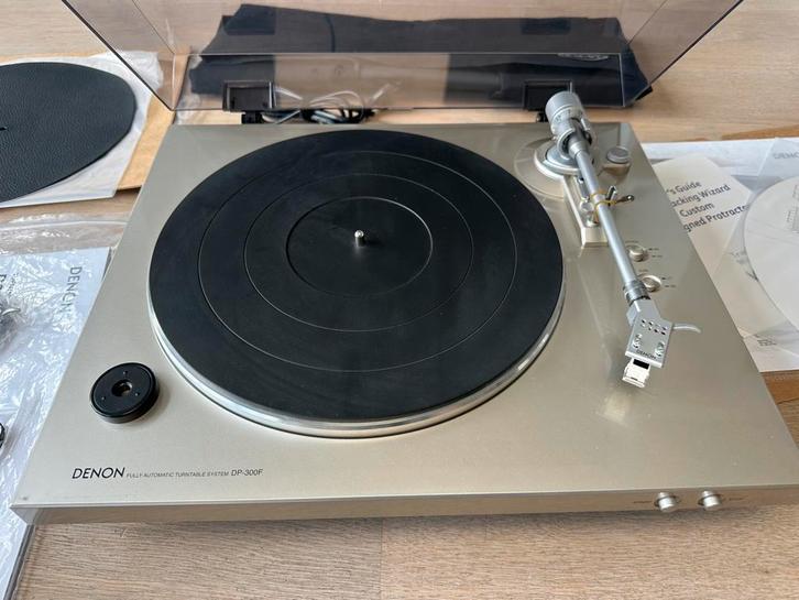 Denon DP-300F, Audio, Tv en Foto, Platenspelers, Zo goed als nieuw, Platenspeler, Ophalen