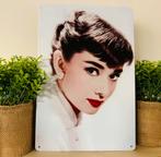 Plaque murale en métal Audrey Hepburn, Comme neuf, Affiche, Œuvre d'art ou Peinture, Enlèvement ou Envoi