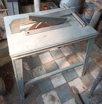 ZAAGTAFEL HOUT disponible aux enchères