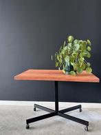 Vintage tafeltje op wielen, Ophalen, Gebruikt, Rechthoekig