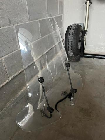 Scherm voor Vespa beschikbaar voor biedingen