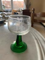 6 verres à vin du Rhin Roemer pied cannelé vert, Collections, Verres & Petits Verres, Enlèvement, Utilisé
