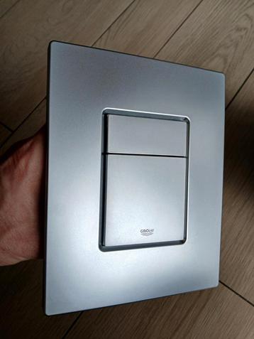 GROHE plaque de commande double, métal brossé beschikbaar voor biedingen