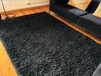 Zwart tapijt  160 cm op 230 cm en 133cm op 195 cm, Maison & Meubles, Ameublement | Tapis & Moquettes, Enlèvement, Comme neuf, Noir