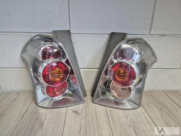 Toyota Corolla Verso 2004 - 2009 achterlicht links rechts beschikbaar voor biedingen