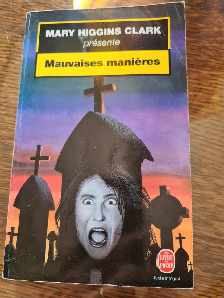 Mary Higgins Clark - Mauvaises Manieres, Livres, Thrillers, Comme neuf, Enlèvement ou Envoi