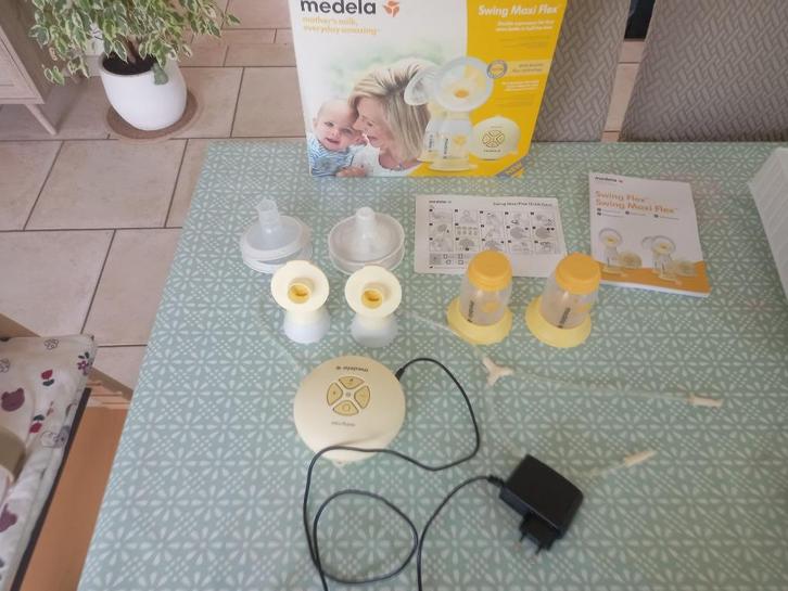 Tire-lait électrique Medela + brassière, Kinderen en Baby's, Overige Kinderen en Baby's, Zo goed als nieuw, Ophalen
