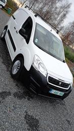 Peugeot partner 1.6 HDI ,2017 , 89000 km ,2 pers, Auto's, Bestelwagens en Lichte vracht, Bedrijf, Diesel, Airbags, Te koop