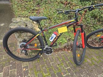 2x velos vtt en 29 pouce tout.nouveau okm beschikbaar voor biedingen