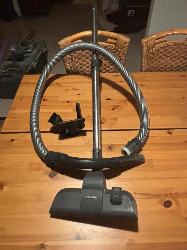 Miele stofzuiger onderdelen, Elektronische apparatuur, Stofzuigers, Zo goed als nieuw, Stofzuiger, Ophalen