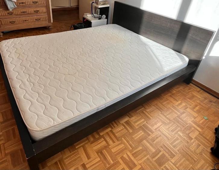 Lit 2 personnes (Ikea MALM) avec matelas, Maison & Meubles, Chambre à coucher | Lits, Utilisé, Deux personnes, Enlèvement