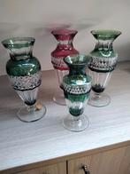 Val St Lambert 4 vases en excellent état., Antiquités & Art, Antiquités | Vases, Enlèvement ou Envoi