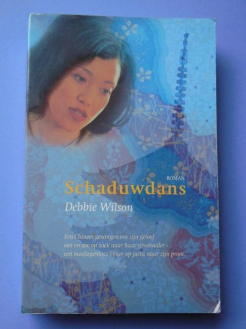 Schaduwdans - Debbie Wilson, Boeken, Romans, Gelezen, Ophalen of Verzenden