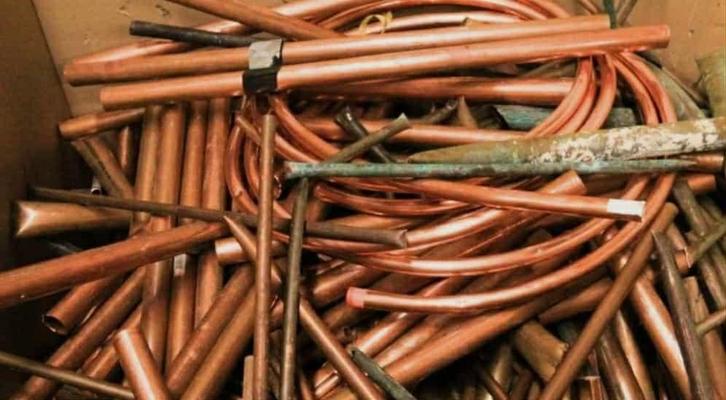 Démontage de vos vieilles tuyauteries cuivres, etc.., Doe-het-zelf en Bouw, Overige Doe-Het-Zelf en Bouw, Zo goed als nieuw, Ophalen
