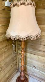 Charmante vintage vloerlamp, Huis en Inrichting, Lampen | Vloerlampen, Ophalen, Gebruikt, Vintage, 150 tot 200 cm