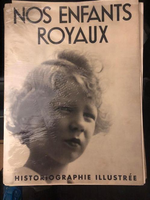 Maison Royale : Album du Souvenir Famille Royal, Antiquités & Art, Curiosités & Brocante, Enlèvement