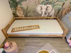 Kinderbed petit puk, Ophalen, 85 tot 100 cm, Zo goed als nieuw, Matras