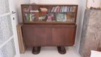 Vintage vitrinekast dressoir, Huis en Inrichting, Kasten | Dressoirs, Ophalen, 100 tot 150 cm, Eikenhout, Gebruikt