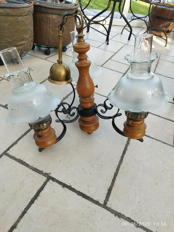 Lustre beschikbaar voor biedingen