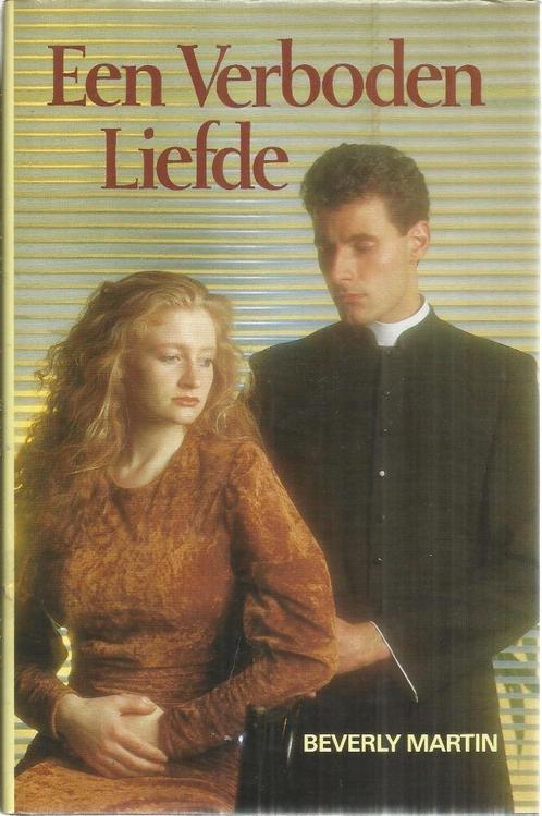EEN VERBODEN LIEFDE - BEVERLY S. MARTIN, Boeken, Romans, Gelezen, Nederland, Ophalen of Verzenden