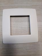 Witte Afdekplaatjes van Niko, Doe-het-zelf en Bouw, Ophalen, Zo goed als nieuw