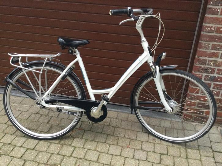 Mooie witte damesfiets Batavus Monaco Nexus 7 in topstaat, Fietsen en Brommers, Fietsen | Dames | Sportfietsen en Toerfietsen