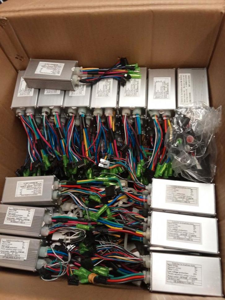 Elektrische Fiets Controllers-displays(24V-36V):12-13-15ah, Fietsen en Brommers, Fietsaccessoires | Fietscomputers, Nieuw, Ophalen of Verzenden