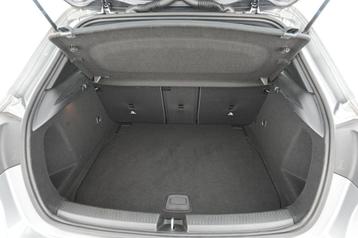 Mercedes-Benz A-Klasse 180 Hatchback Business Line | Verwarm beschikbaar voor biedingen