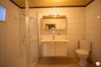 Badkamer (af te breken), Huis en Inrichting, Ophalen, Gebruikt, Met douche