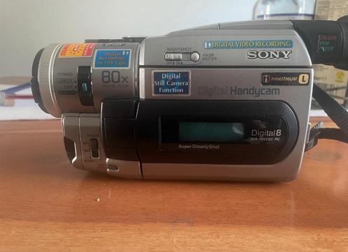 Caméra vidéo Sony DCR-TRV310E Video8 Hi8, TV, Hi-fi & Vidéo, Caméscopes numériques, Comme neuf, Caméra, Sony, Enlèvement ou Envoi