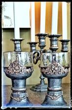 Vin de carafe baroque, 2 verres et 1 chandelier !, Antiquités & Art, Antiquités | Vases, Enlèvement ou Envoi