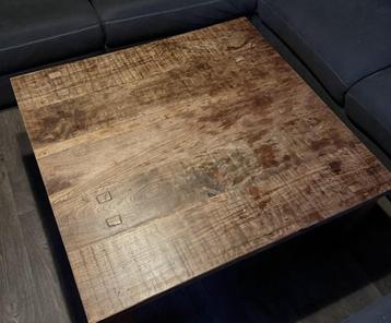 Salontafel beschikbaar voor biedingen