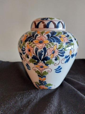 Gemberpot Makkum  beschikbaar voor biedingen