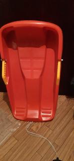 Slee, Enlèvement, Comme neuf