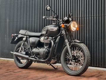 Triumph Bonneville T100 Black 900cc 2019 3300km @motomobilia beschikbaar voor biedingen