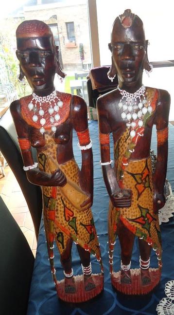 twee grote, handgesneden Afrikaanse houten beelden-Masai? beschikbaar voor biedingen