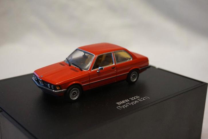 BMW 323 I E21 MINICHAMPS 1:43 Rood 80429418126, Hobby & Loisirs créatifs, Voitures miniatures | 1:43, Utilisé, Voiture, MiniChamps