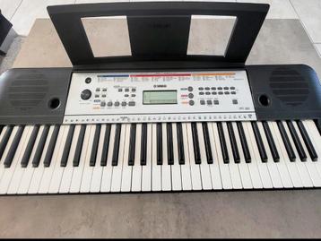 Keyboard yamaha ypt260 beschikbaar voor biedingen