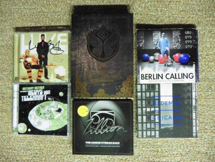 Tomorrowland Boxset Cd PakketPrijs, Cd's en Dvd's, Cd's | Dance en House, Zo goed als nieuw, Techno of Trance, Boxset, Ophalen of Verzenden