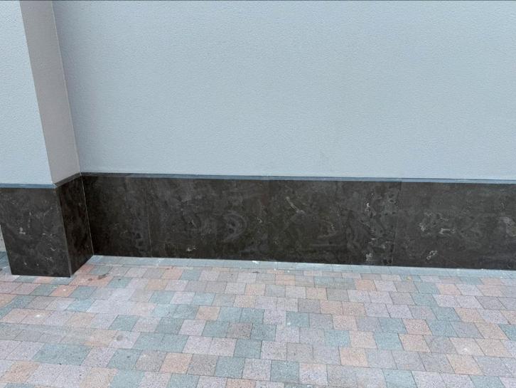 Sousbassement en pierre bleue chinoise, Bricolage & Construction, Briques, Neuf, Pierres naturelles, Enlèvement